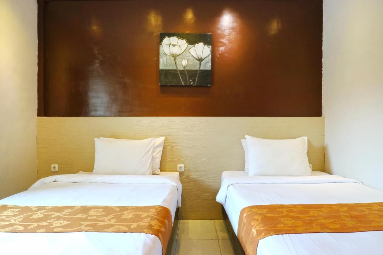 Lembayung Sari Homestay Denpasar Exteriör bild